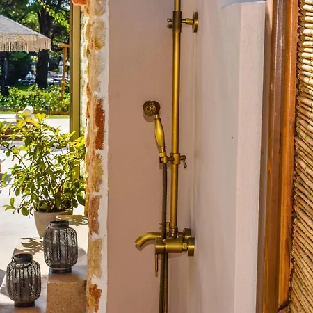 Pinewood By Mandraki Village Villa